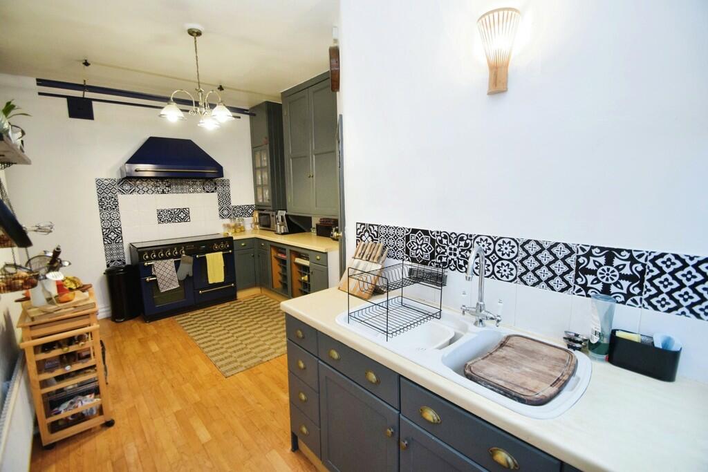 Additional property image - Banks Lane, Riddlesden