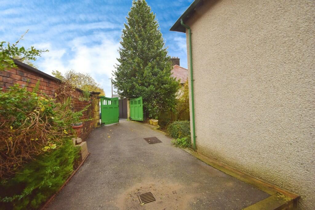Additional property image - Banks Lane, Riddlesden