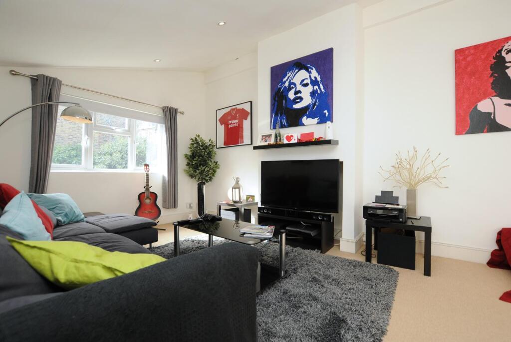Main image of property: Cecile Park, London