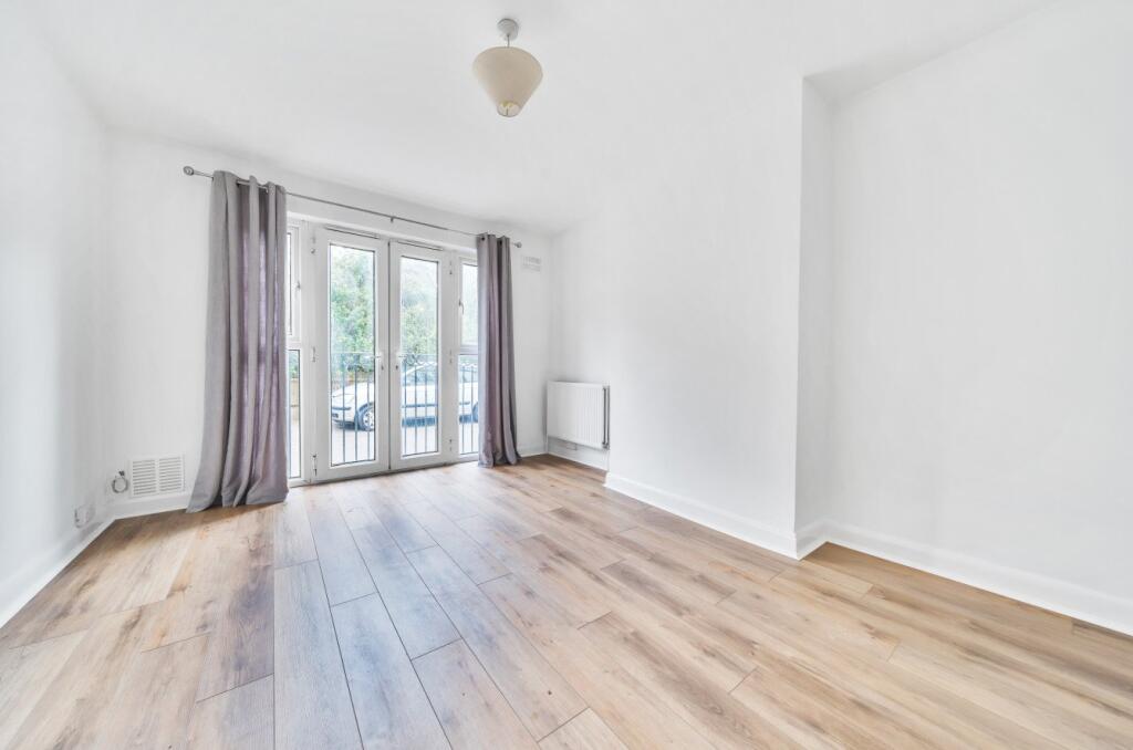 2 bedroom flat