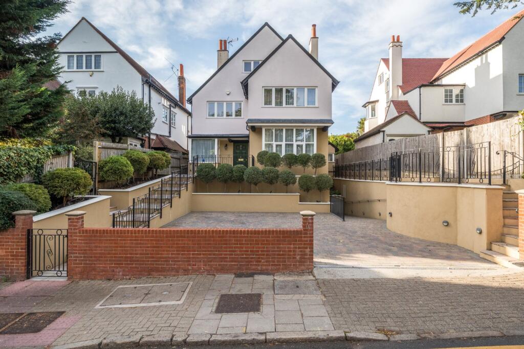 Main image of property: Kingston Hill, Kingston upon Thames, Surrey, KT2