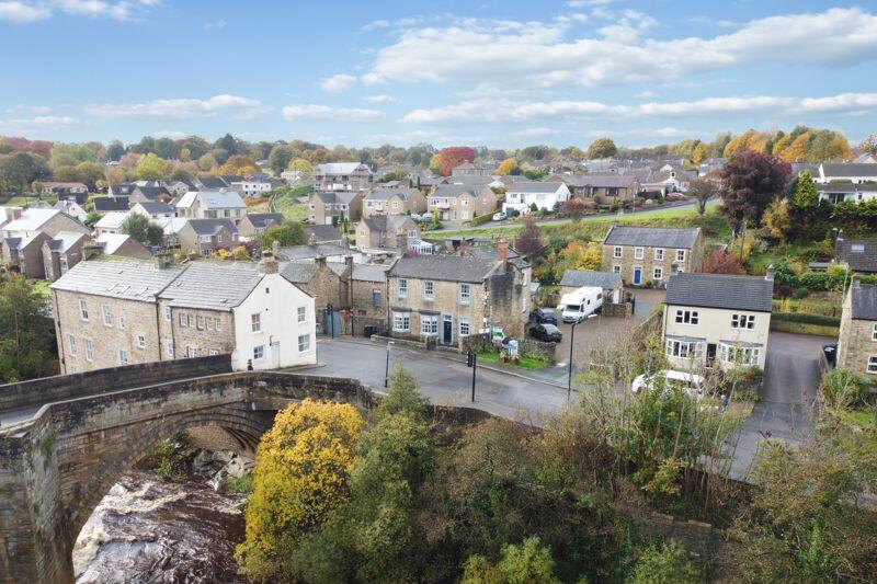 5 bedroom semidetached house for sale in Bridge End, Barnard Castle, DL12