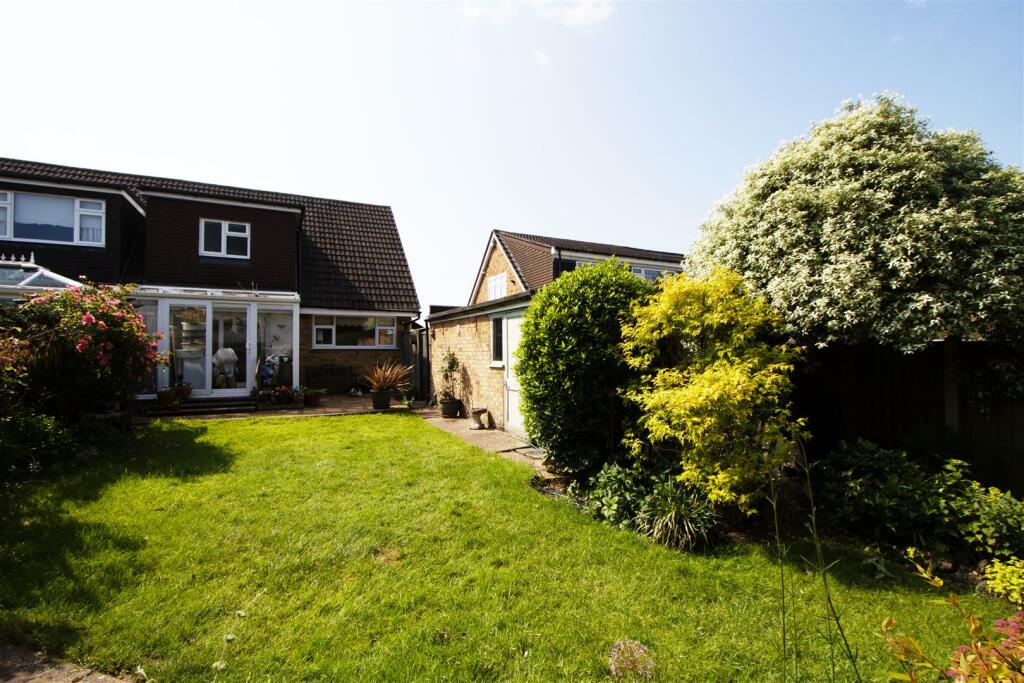 Main image of property: Scrub Rise, Billericay