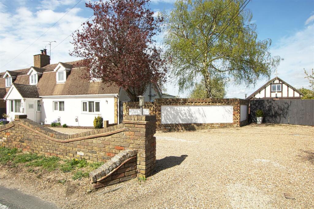 Additional property image - Dunton Road, Billericay