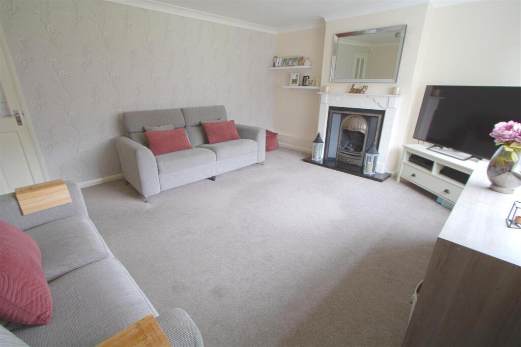 Additional property image - Hollyford, Billericay