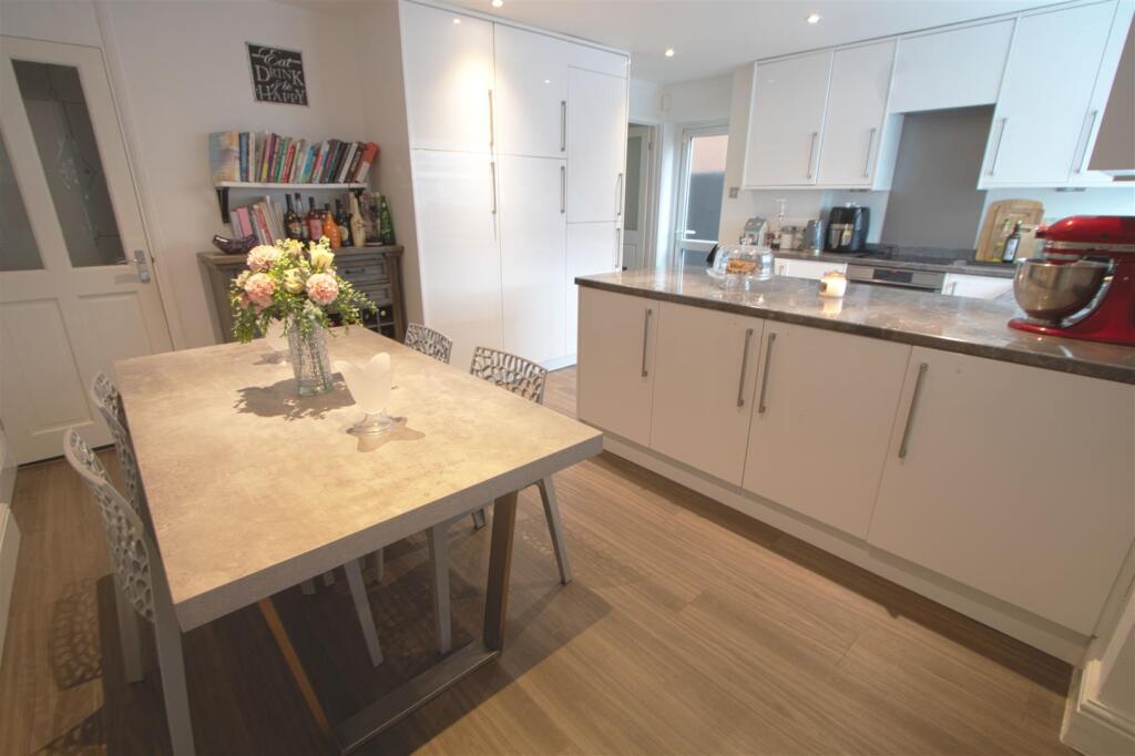 Additional property image - Hollyford, Billericay