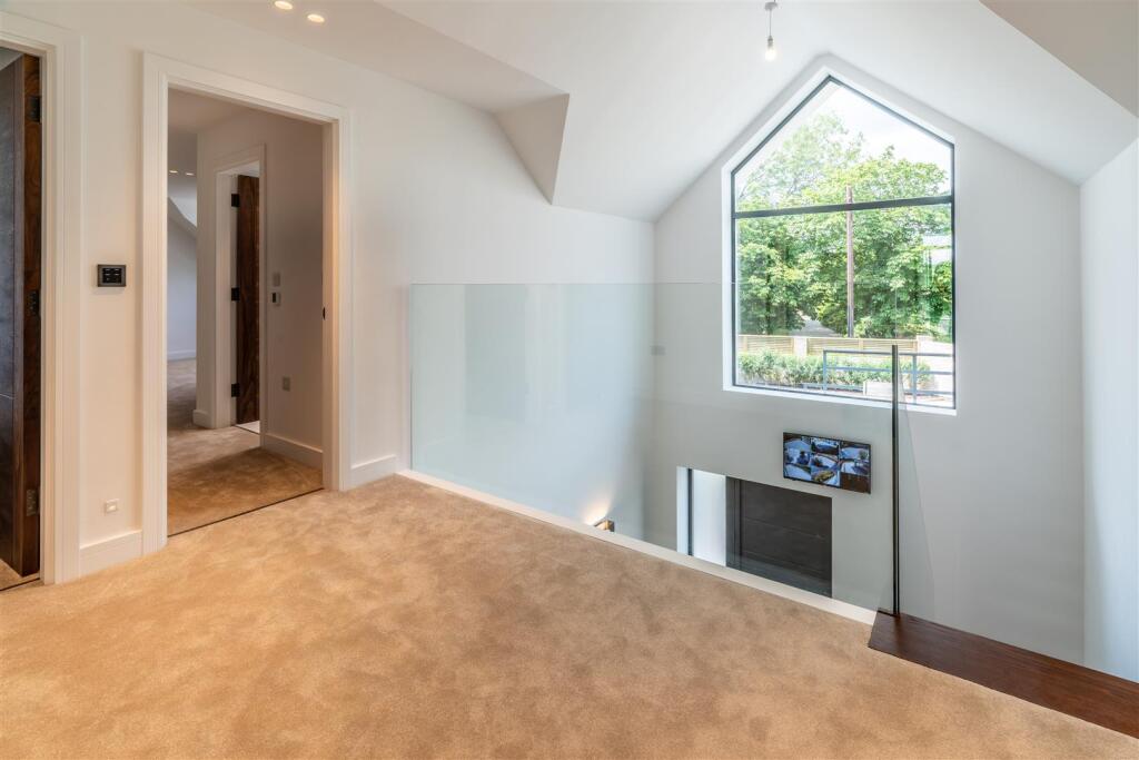 Additional property image - Broomhills Chase, Little Burstead, Billericay