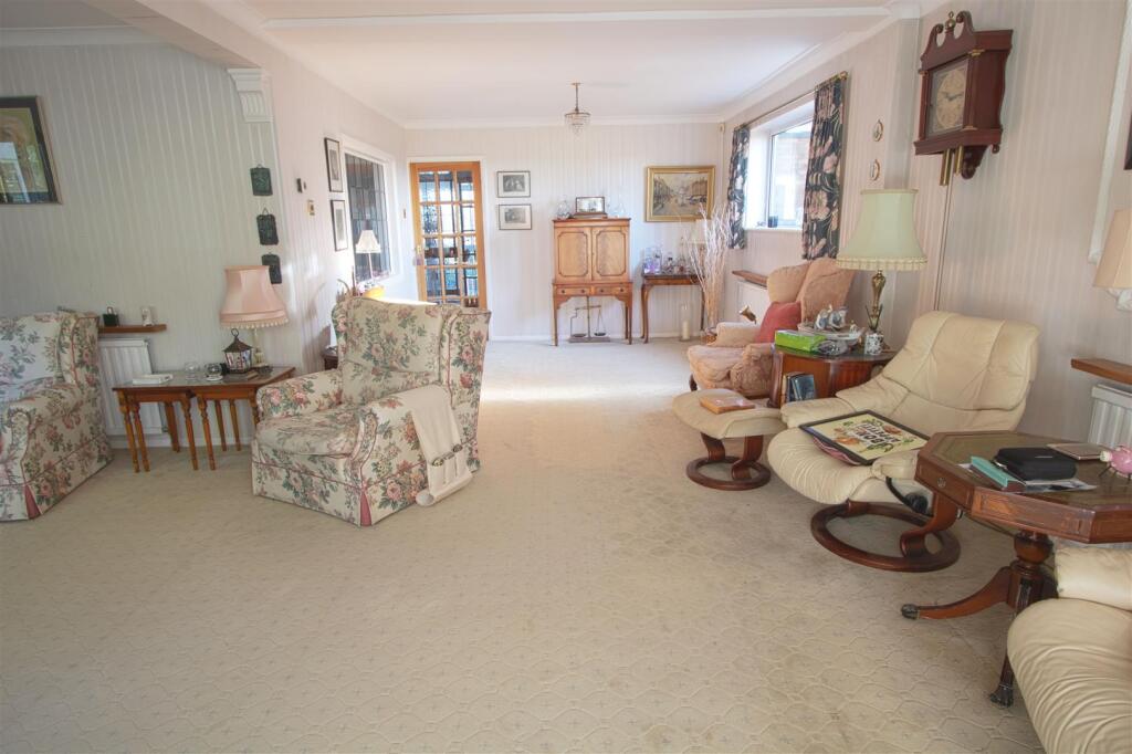 Additional property image - Jacksons Lane, Billericay