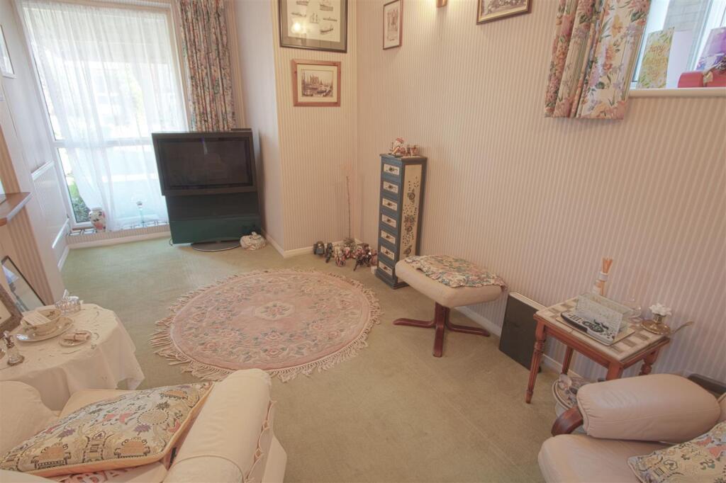 Additional property image - Jacksons Lane, Billericay