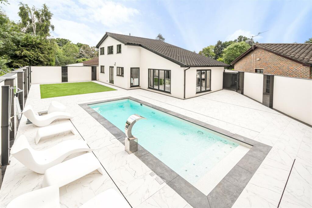 Main image of property: Scotsdale Close, Petts Wood