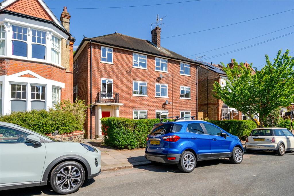 Main image of property: Grosvenor Road, London, N10