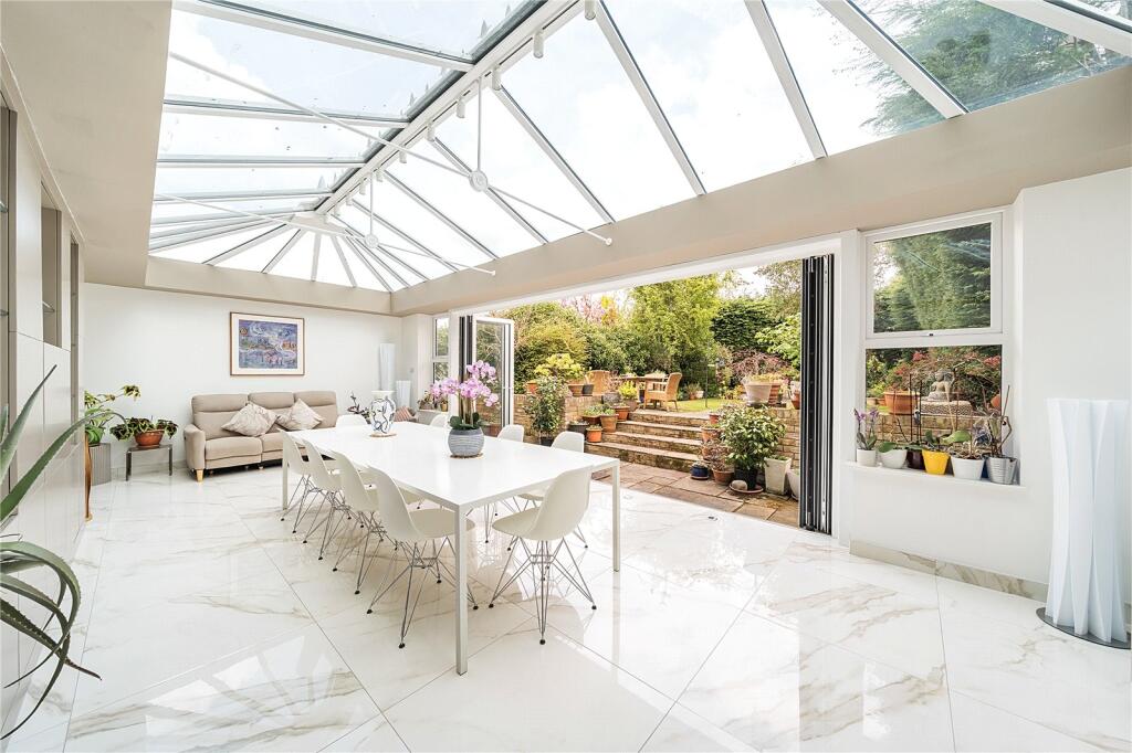 Main image of property: Muswell Avenue, London, N10