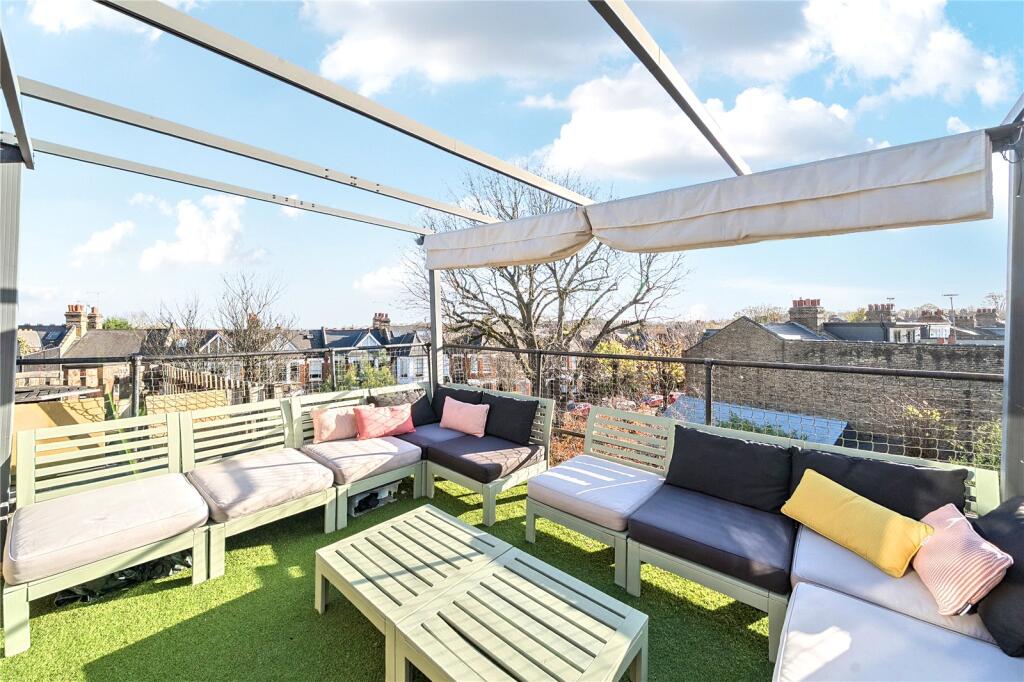 Main image of property: Alexandra Park Road, London, N10