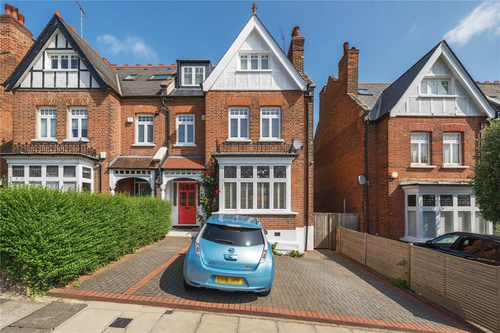 Main image of property: Onslow Gardens, London, N10