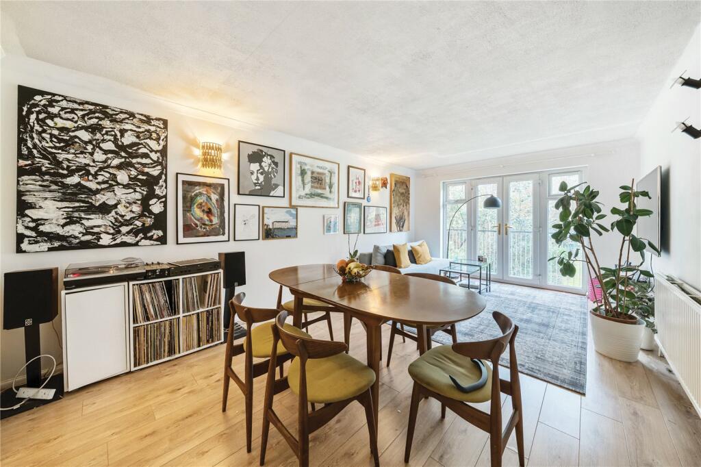 Main image of property: Knightswood Court, Avenue Road, London, N6