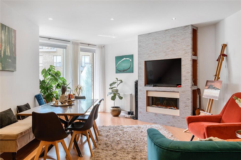 Main image of property: Miles Road, London, N8