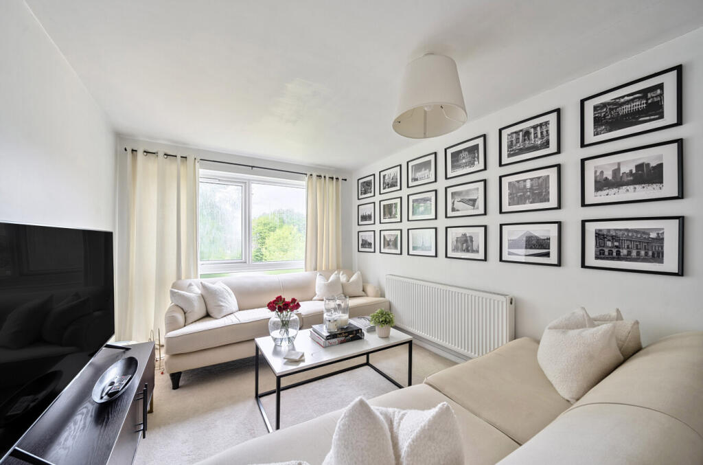 Main image of property: Fortis Green, London, N2