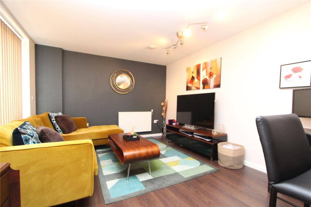 Main image of property: Lankaster Gardens, London, N2