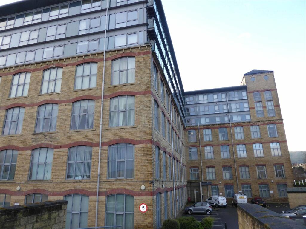 2 bedroom apartment for sale in Silk Mill, Elland, HX5