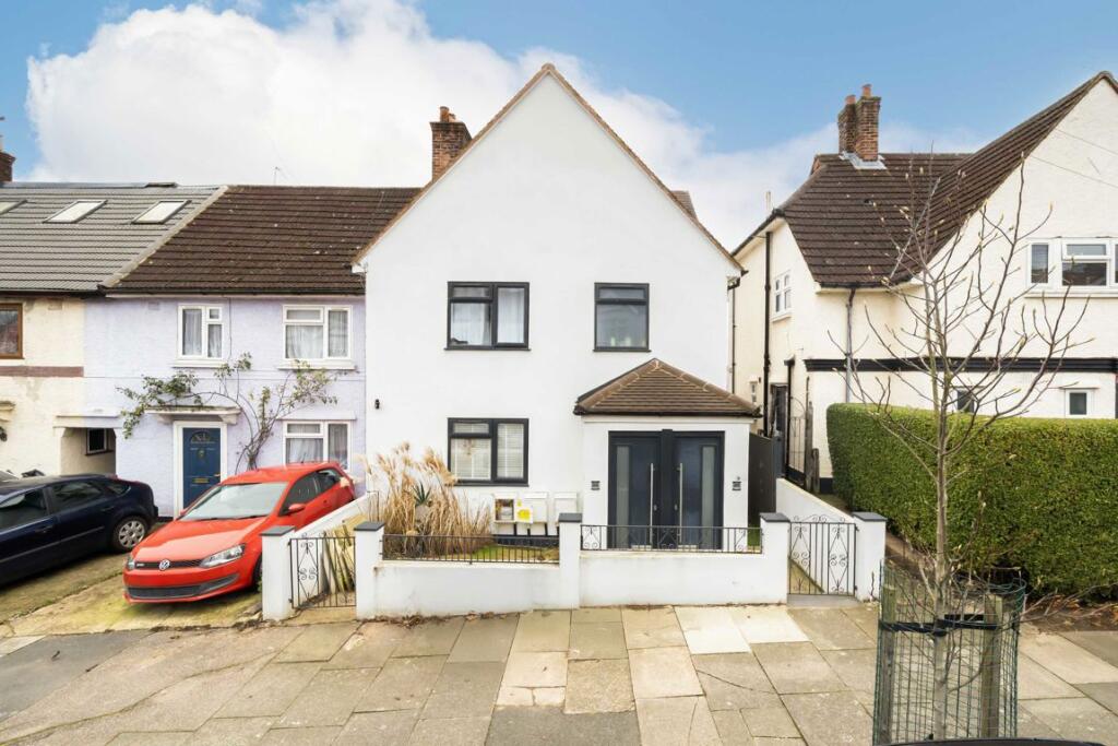 Main image of property: Park Road, London