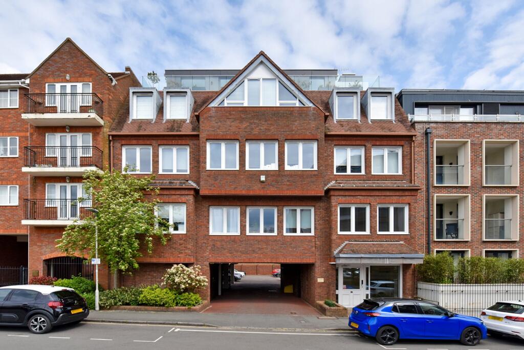 Main image of property: Station Road, Gerrards Cross, SL9