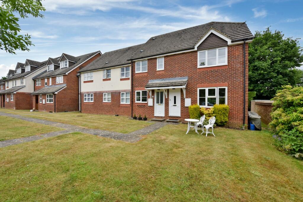 Main image of property: Derwent Close, Amersham, Buckinghamshire, HP7