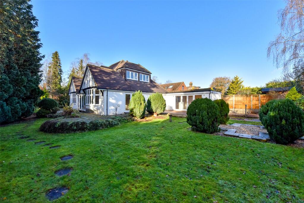 Main image of property: Milton Avenue, Chalfont St. Peter, Gerrards Cross, Buckinghamshire, SL9