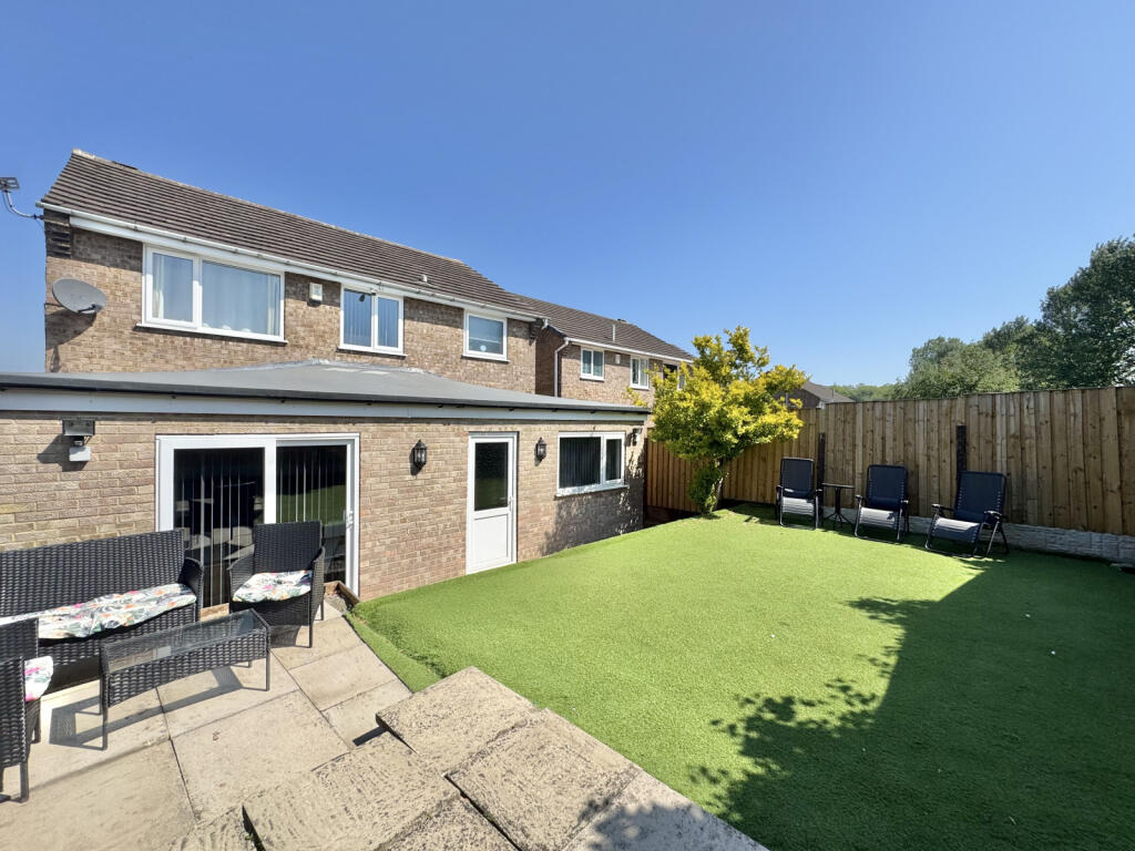 Main image of property: Farnham Croft, Whinmoor