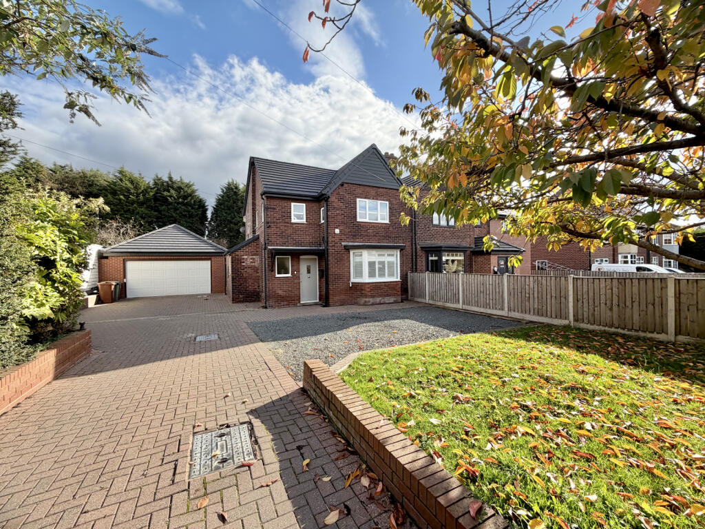 Main image of property: Pontefract Road, Featherstone