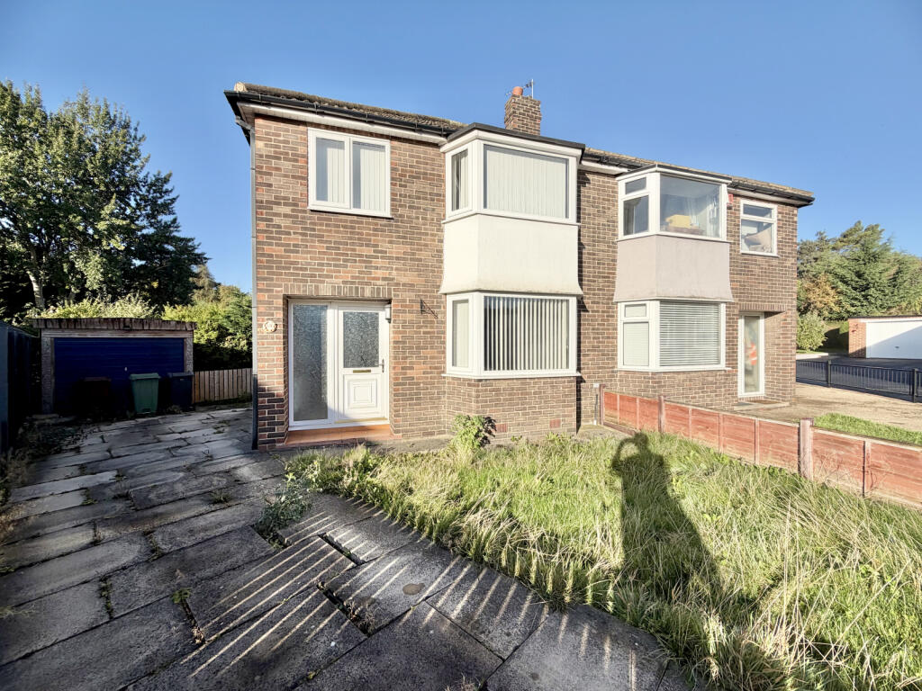 Main image of property: Poplar Avenue, Garforth