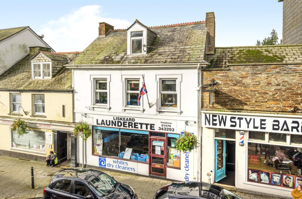 4 bedroom terraced house for sale in Barras Street, Liskeard, Cornwall