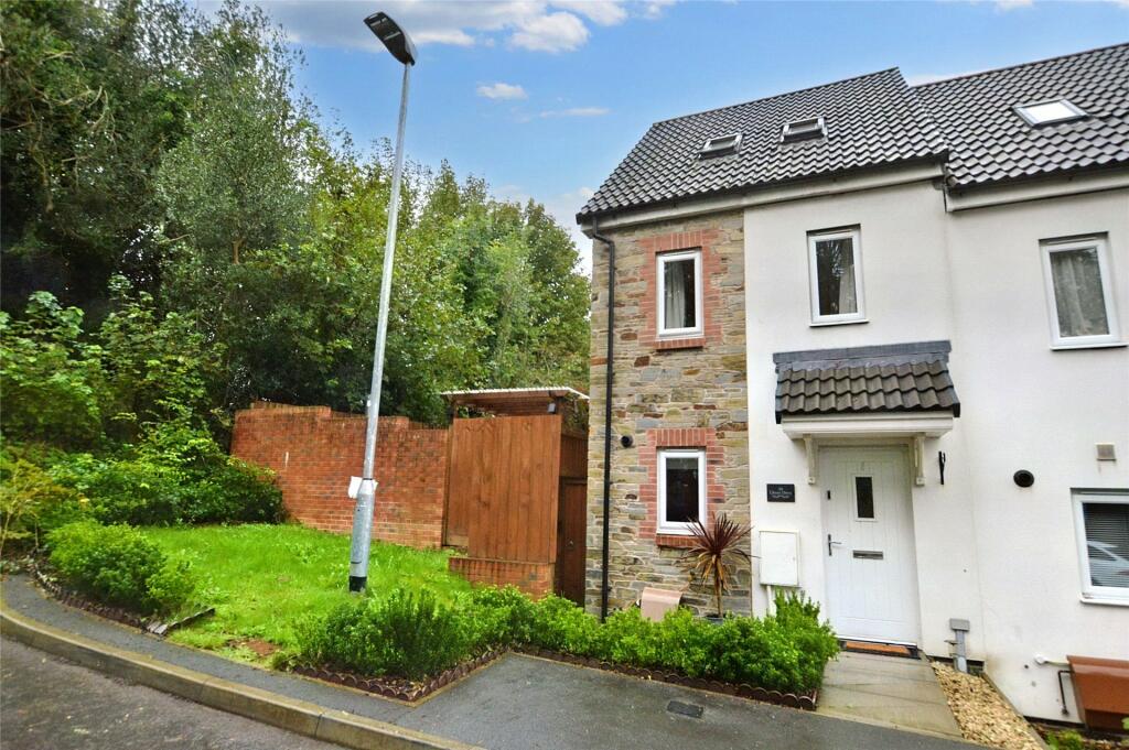 3 bedroom end of terrace house for sale in Clover Drive, Liskeard