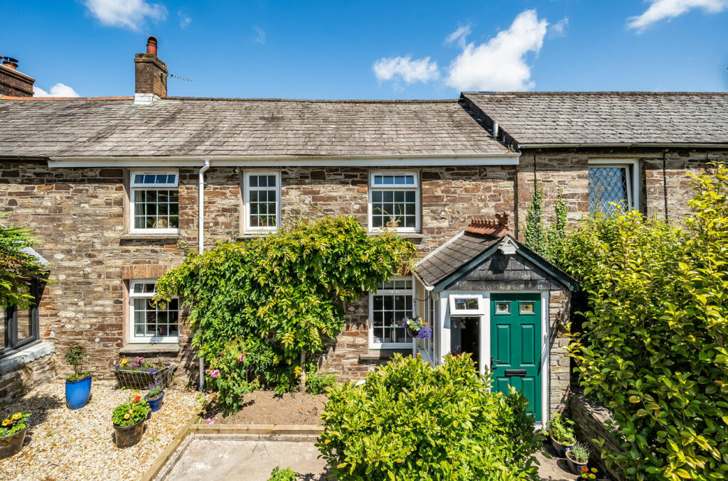 3 bedroom terraced house for sale in Dobwalls, Liskeard, Cornwall, PL14