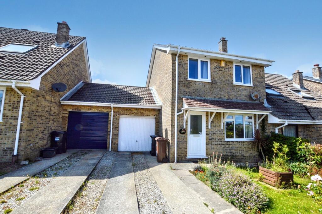 3 bedroom semi-detached house