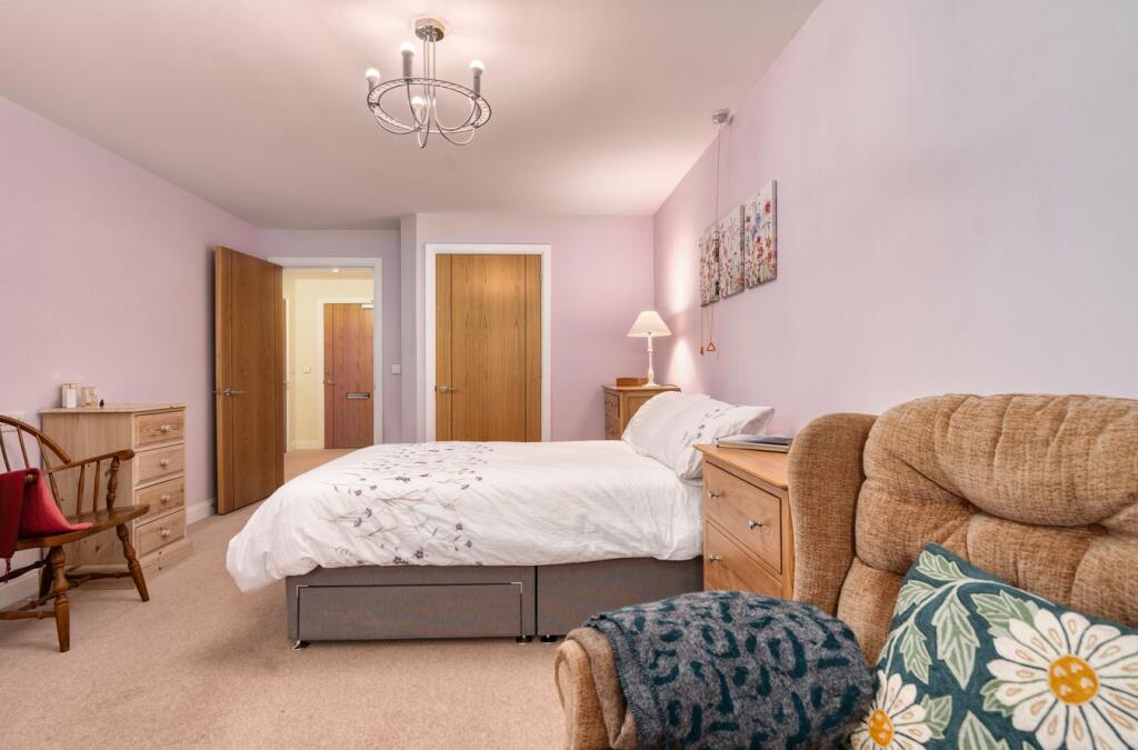 Additional property image - Gloucester Road, Bath, BA1