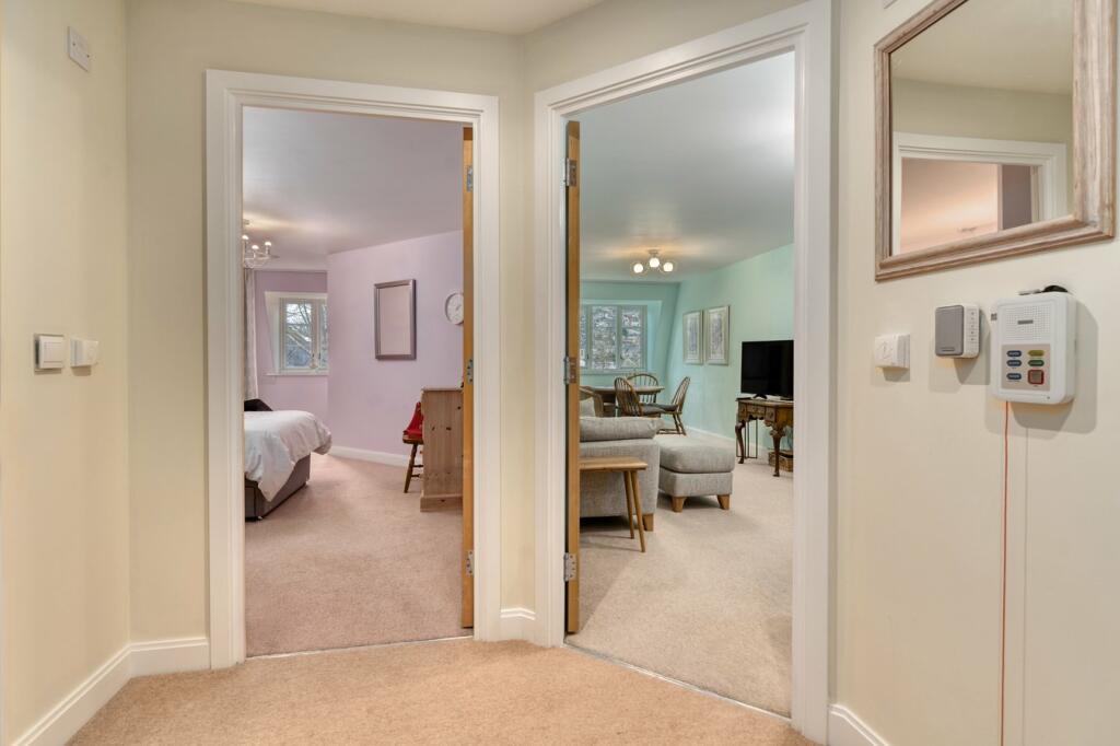 Additional property image - Gloucester Road, Bath, BA1