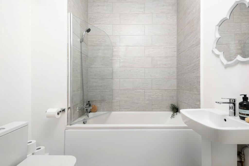 Additional property image - Sydney Wharf, Bath, BA2