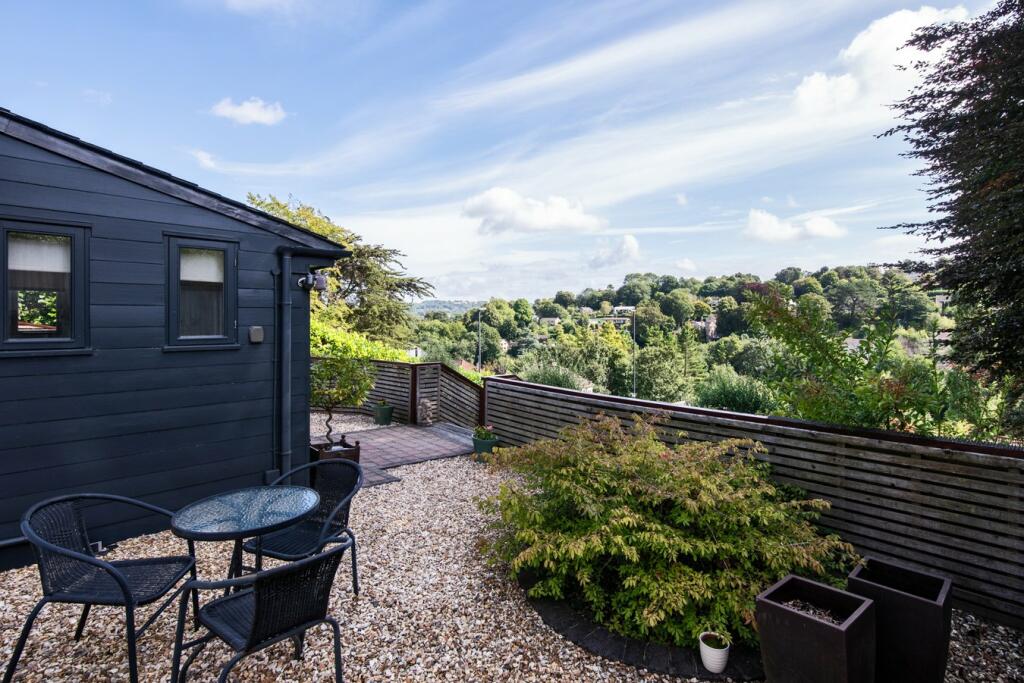 Additional property image - Wellsway, Bath, BA2