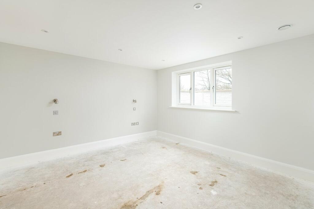 Additional property image - Polebarn Road, Trowbridge, BA14