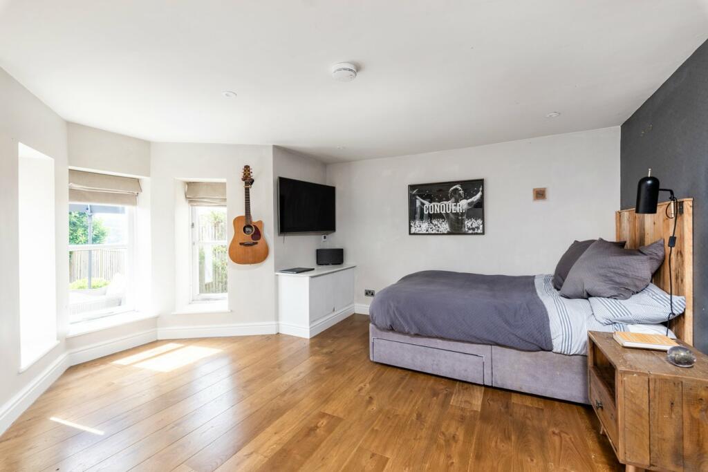 Additional property image - Belgrave Crescent, Bath, BA1