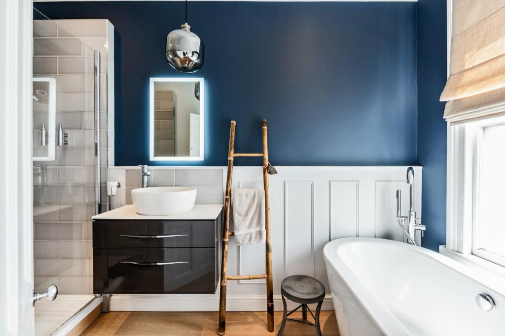 Additional property image - Belgrave Crescent, Bath, BA1