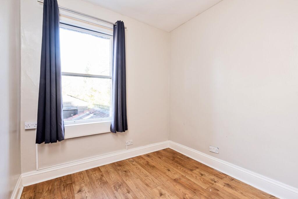 Additional property image - Crescent Gardens, Bath, BA1