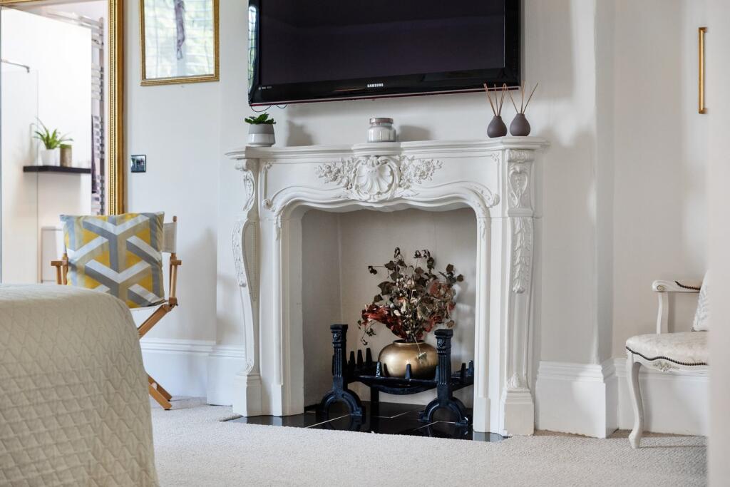 Additional property image - Wells Road, Bath, BA2