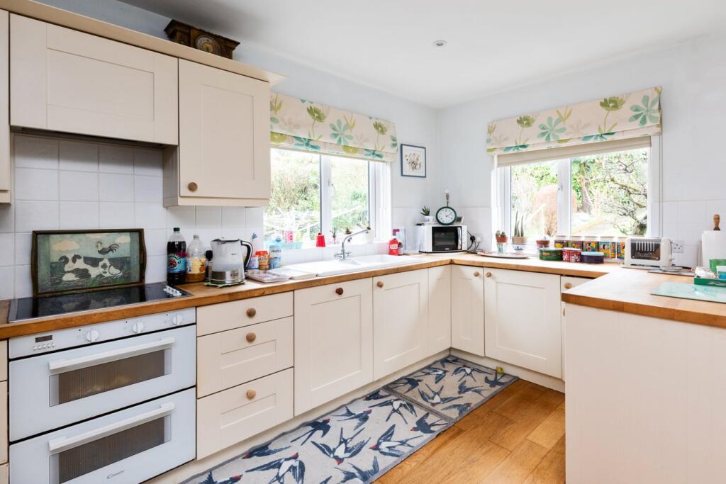 Additional property image - Hantone Hill, Bathampton, Bath, BA2
