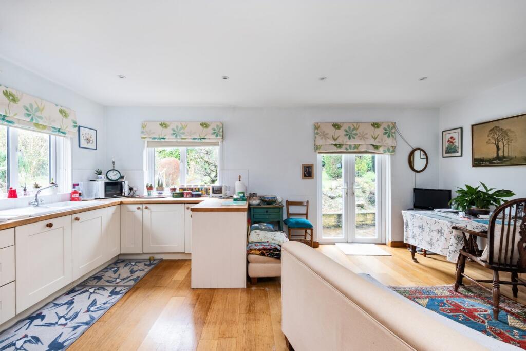 Additional property image - Hantone Hill, Bathampton, Bath, BA2
