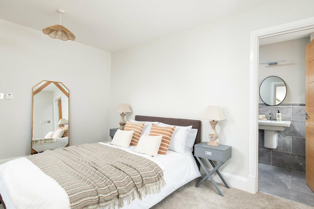 Additional property image - Polebarn Road, Trowbridge, BA14