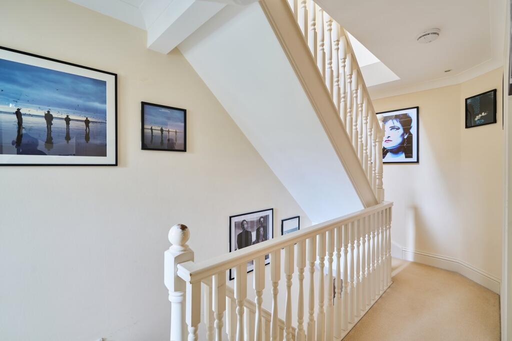 Additional property image - Longs Yard, Bradford-on-Avon, BA15