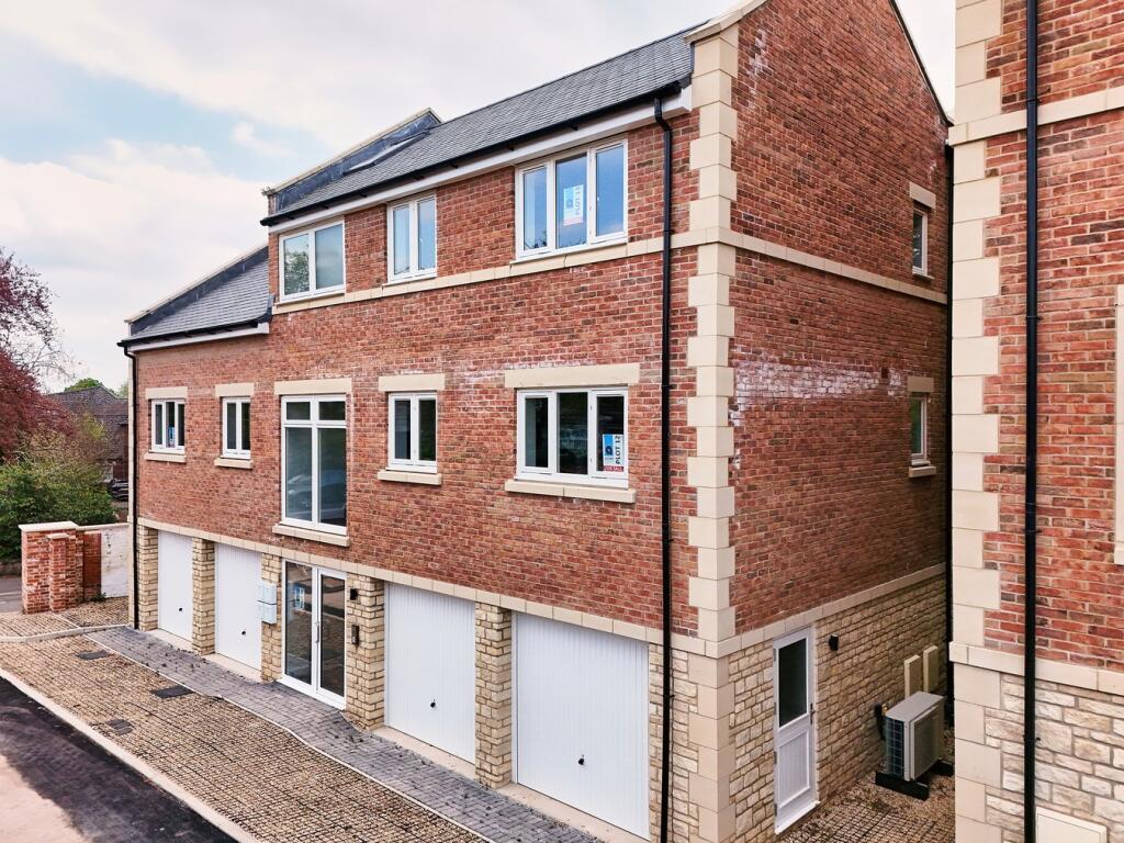 Main image of property: Polebarn Road, Trowbridge, BA14