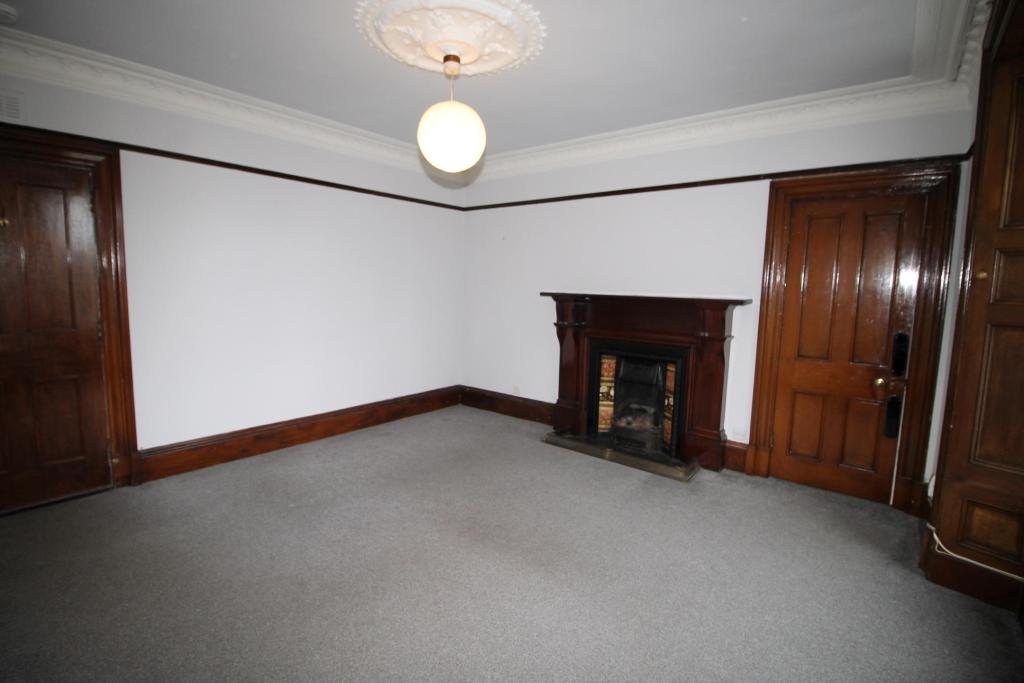 2 bedroom flat for sale in Forest Park Road, Dundee, DD1 5NY , DD1