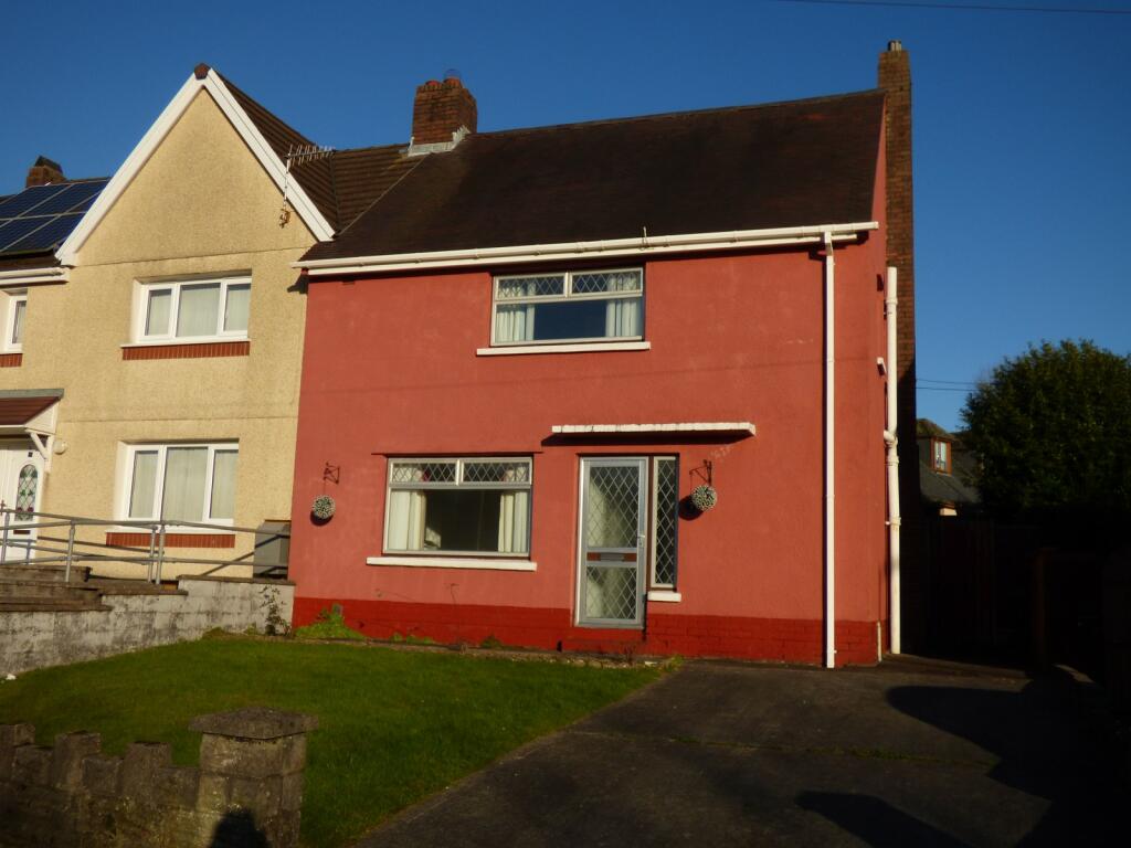 3 bedroom semidetached house for sale in Tyla Moes, Caewern, Neath